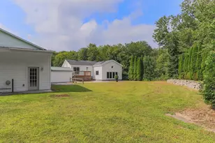 22 Kedeka Dr, Epsom, NH 03234 - Photo 9