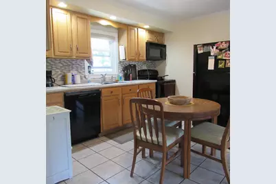 9 Stone Avenue, Claremont, NH 03743 - Photo 7