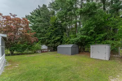 12 Hutchinson Street, Nashua, NH 03064 - Photo 5