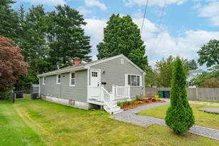 12 Hutchinson St, Nashua, NH 03064 - Photo 1