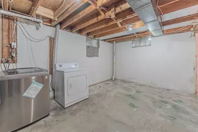 12 Hutchinson Street, Nashua, NH 03064 - Photo 27