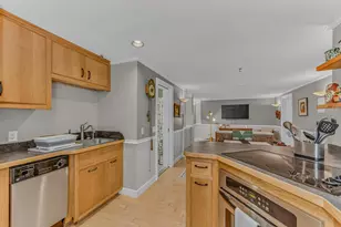 28 Academy St, Franconia, NH 03580 - Photo 15