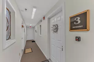 28 Academy St, Franconia, NH 03580 - Photo 3