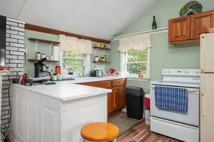 422 Currier Rd, Hill, NH 03243 - Photo 7