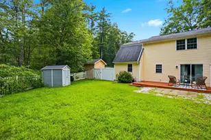 19 Deerwood Dr, Amherst, NH 03031 - Photo 23