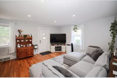 4 Woodbury Lane, Bedford, NH 03110 - Photo 5
