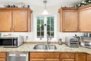 4 Sunningdale Dr, Somersworth, NH 03878 - Photo 5