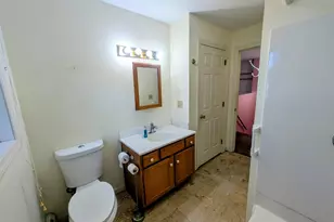 33 Chestnut St, Claremont, NH 03743 - Photo 11