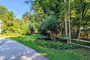 33 Chestnut St, Claremont, NH 03743 - Photo 5