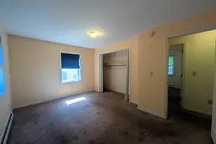 33 Chestnut St, Claremont, NH 03743 - Photo 13