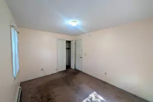 33 Chestnut St, Claremont, NH 03743 - Photo 19