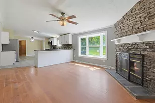 10 Davis Ln, New Boston, NH 03070 - Photo 5