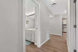 110 Coliseum Ave, Nashua, NH 03063 - Photo 15