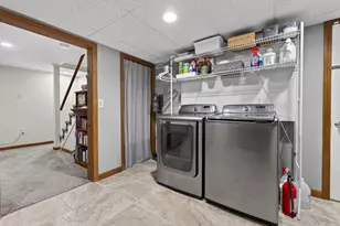 53 Harrington Ave, Manchester, NH 03103 - Photo 21