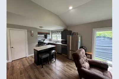 4 Barnes Avenue, Lebanon, NH 03766 - Photo 7