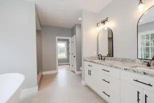10 Beech Hill Rd, Weare, NH 03281 - Photo 5