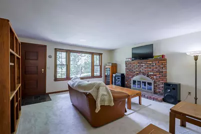 19 Comstock Drive, Milford, NH 03055 - Photo 3