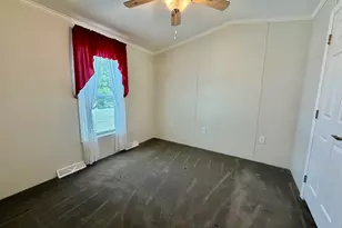 21 Union St, Gorham, NH 03581 - Photo 11
