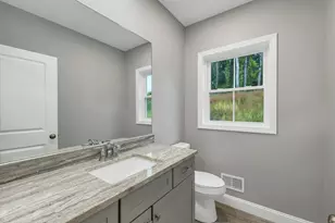 8 Shelburne Ln, Concord, NH 03301 - Photo 19
