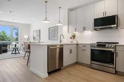 80 Constitution Avenue #204, Portsmouth, NH 03801 - Photo 5
