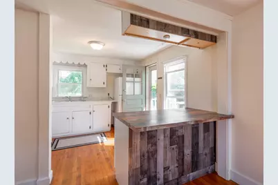 33 Charlotte Avenue, Nashua, NH 03064 - Photo 7