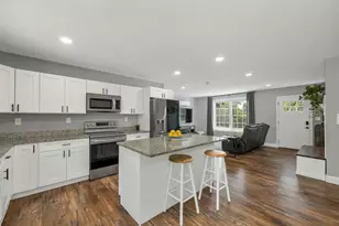 562 Pickering Rd, Rochester, NH 03867 - Photo 3