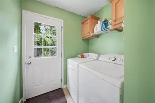 10 Nolet Ave, Salem, NH 03079 - Photo 31