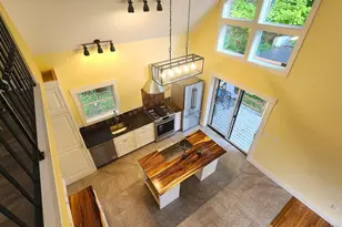 188 Wall St, Springfield, VT 05156 - Photo 15