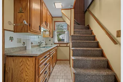 179 Mitchell Street, Manchester, NH 03103 - Photo 5