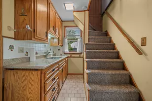 179 Mitchell St, Manchester, NH 03103 - Photo 5