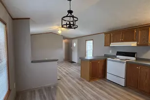 26 Longmeadow Dr, Concord, NH 03301 - Photo 13