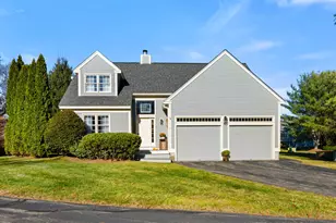 7 Fox Run Rd, Amherst, NH 03031 - Photo 1