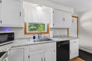 169 Weston Rd, Manchester, NH 03103 - Photo 19