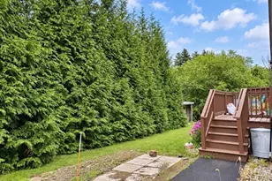 2 Parker Ave, Raymond, NH 03077 - Photo 5