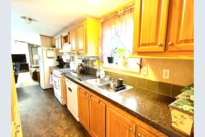 2 Parker Avenue, Raymond, NH 03077 - Photo 3