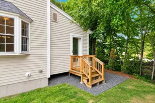 29 Locksley Ln, Raymond, NH 03077 - Photo 27