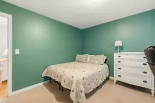 29 Locksley Ln, Raymond, NH 03077 - Photo 7