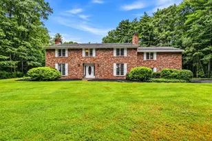 34 Old Stage Rd, Hampton Falls, NH 03844 - Photo 1