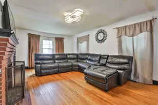 17 Prescott St, Nashua, NH 03064 - Photo 5