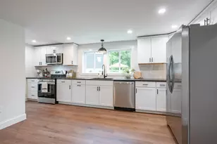193 E Dunstable Rd, Nashua, NH 03062 - Photo 11