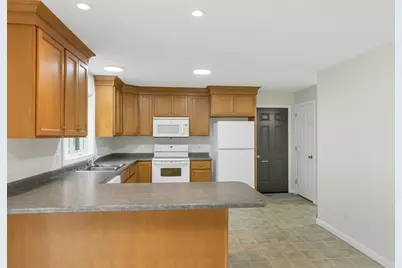166 Sandown Road #4, Fremont, NH 03044 - Photo 5