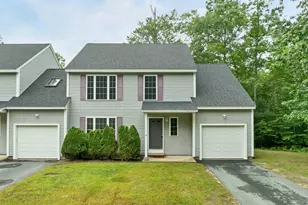 166 Sandown Rd, Fremont, NH 03044 - Photo 1