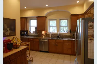 29 Prospect Street, Claremont, NH 03743 - Photo 11