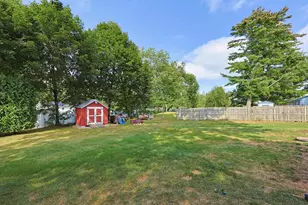 12 Olive Ave, Salem, NH 03079 - Photo 5