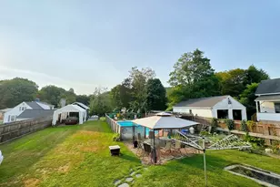 8 Henry St, Claremont, NH 03743 - Photo 5