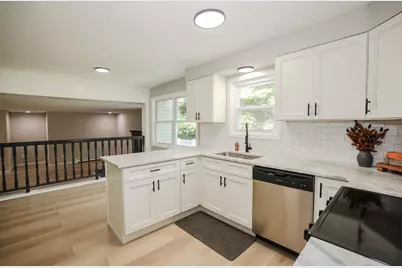 33 Baboosic Lake Road, Amherst, NH 03031 - Photo 3