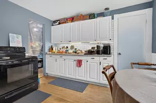38 Riddle St, Manchester, NH 03102 - Photo 31