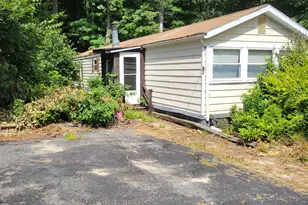14 Susan St, Danville, NH 03819 - Photo 1