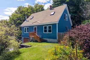 44 Davis St, Claremont, NH 03743 - Photo 37