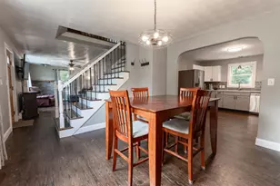 44 Davis St, Claremont, NH 03743 - Photo 1